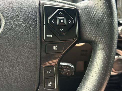 Used 2022 Toyota 4Runner TRD Pro AWD/4WD image 31