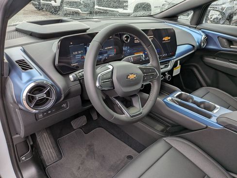 New 2026 Chevrolet Equinox EV LT w/ Convenience Package II image 11