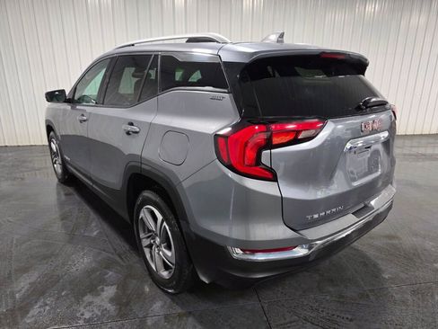 Used 2021 GMC Terrain SLT AWD/4WD image 3