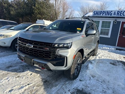 Used 2023 Chevrolet Tahoe Z71 w/ Luxury Package image 3