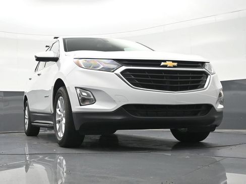 Used 2019 Chevrolet Equinox LT w/ LPO, Hit The Road Package FWD image 29