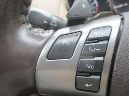 Used 2008 Chevrolet Malibu LTZ w/ Rear Power Package image 33