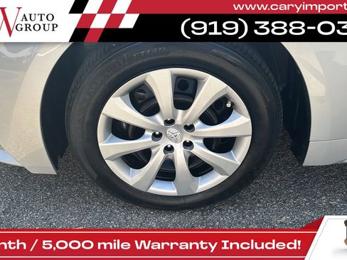 Used 2020 Toyota Corolla LE FWD image 22