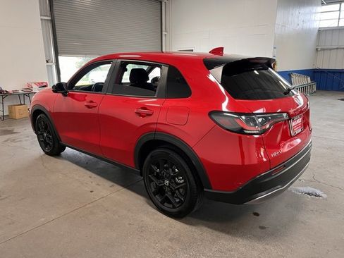 Used 2024 Honda HR-V Sport image 5