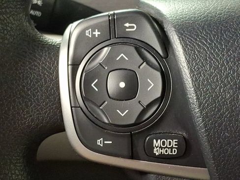 Used 2012 Toyota Camry LE FWD image 19