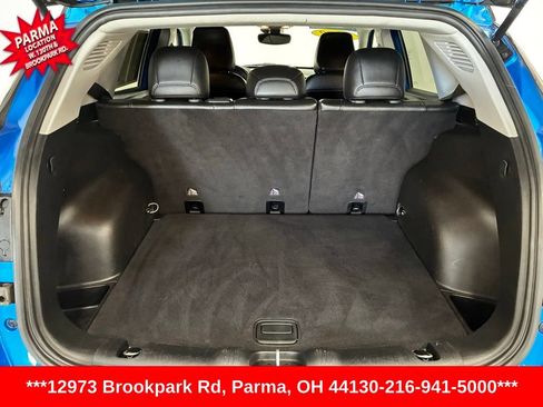 Used 2022 Jeep Compass Limited AWD/4WD image 17