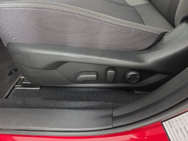 Certified 2025 Subaru Crosstrek 2.5i Premium AWD/4WD image 24