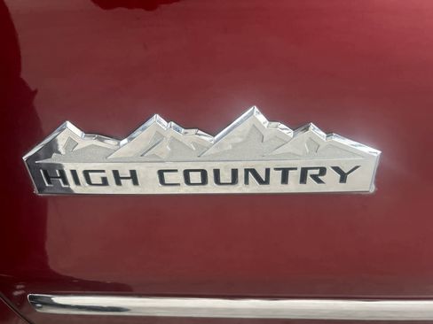 Used 2016 Chevrolet Silverado 1500 High Country w/ High Country Premium Package image 9