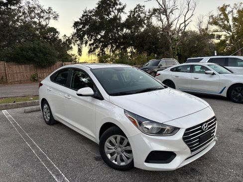 Used 2021 Hyundai Accent SE image 5