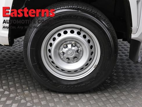 Used 2025 Toyota Tacoma SR RWD image 27