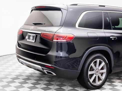 Used 2021 Mercedes-Benz GLS 450 4MATIC image 33