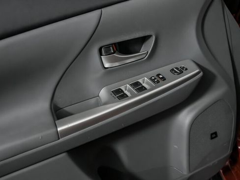 Used 2012 Toyota Prius V Two image 15