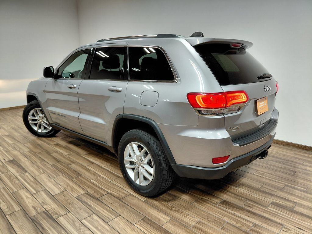 Certified 2017 Jeep Grand Cherokee Laredo w/ Quick Order Package 23E AWD/4WD image 26