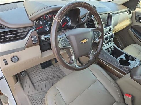 Used 2019 Chevrolet Suburban LT image 10