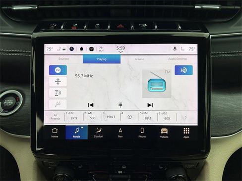 Used 2022 Jeep Grand Cherokee L Limited image 26