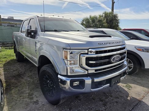 Used 2022 Ford F350 Lariat w/ Tremor Off-Road Package AWD/4WD image 9