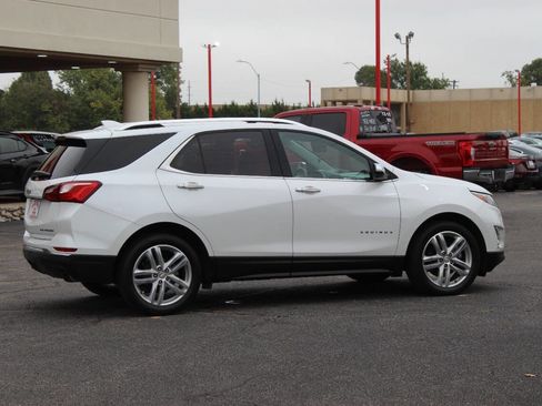 Used 2019 Chevrolet Equinox Premier image 3