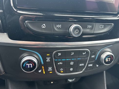 Used 2019 Chevrolet Traverse LT image 29