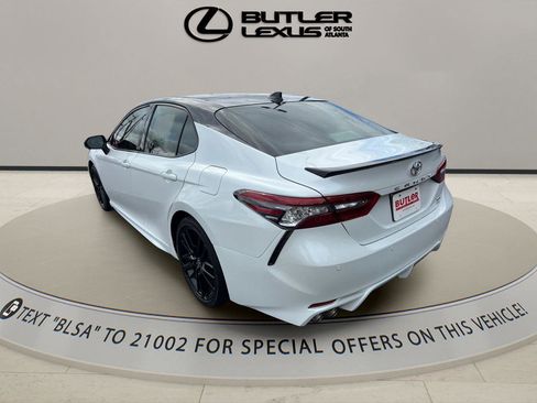 Used 2021 Toyota Camry XSE w/ Navigation Package image 7