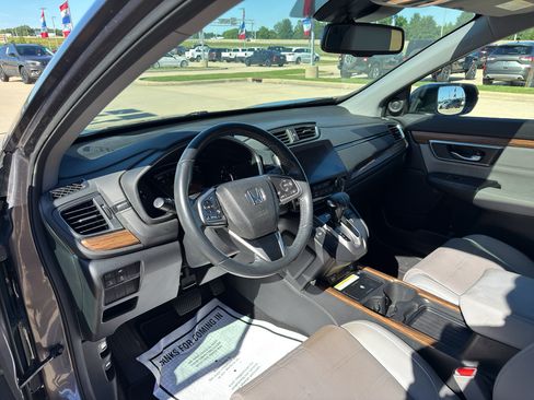 Used 2020 Honda CR-V Touring image 9
