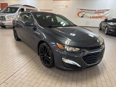 Used 2021 Chevrolet Malibu LT w/ Sport Edition image 4