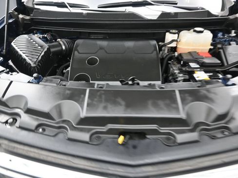 Used 2023 Chevrolet Traverse LS FWD image 15