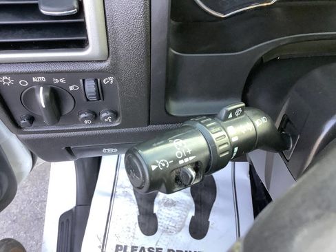 Used 2012 Chevrolet Colorado W/T image 37