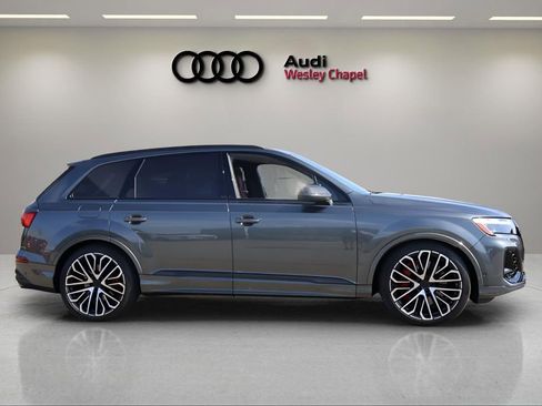 New 2026 Audi SQ7 Premium Plus AWD/4WD image 6