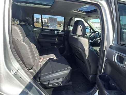 Used 2024 Hyundai Santa Fe Limited FWD image 20