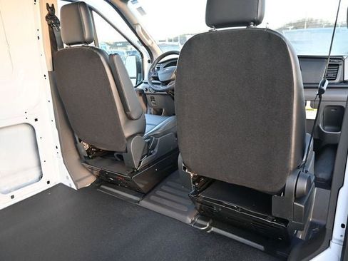 New 2026 Ford Transit 250 148 Medium Roof image 27