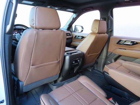 New 2026 Chevrolet Tahoe High Country image 28