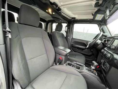 Used 2021 Jeep Gladiator Sport w/ Trailer Tow Package image 27