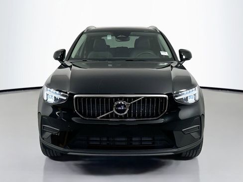 New 2025 Volvo XC40 B5 Core w/ Protection Package Premier image 2