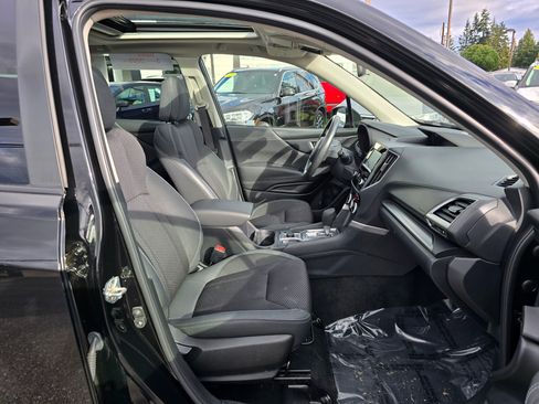 Used 2022 Subaru Forester Premium AWD/4WD image 11