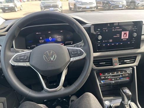 New 2026 Volkswagen Taos SE AWD/4WD image 35