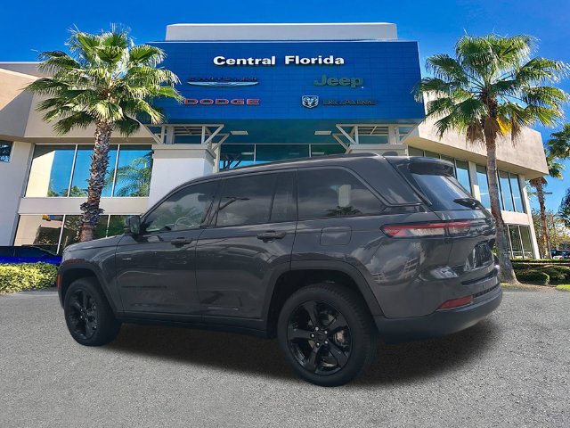 Used 2026 Jeep Grand Cherokee Limited w/ Limited Altitude Package AWD/4WD image 7