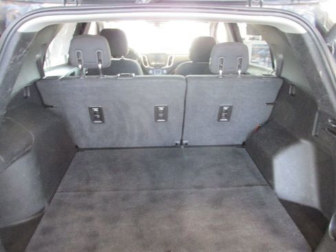 Used 2018 Chevrolet Equinox LT image 32