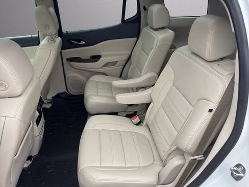 Used 2023 GMC Acadia Denali w/ Denali Ultimate Package AWD/4WD image 21