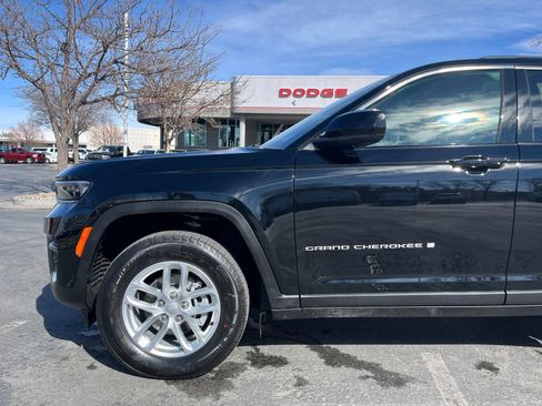 New 2026 Jeep Grand Cherokee Laredo X image 9