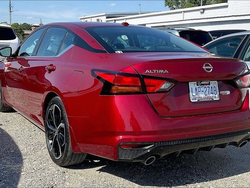 Certified 2024 Nissan Altima 2.5 SR w/ SR Premium Package FWD image 4