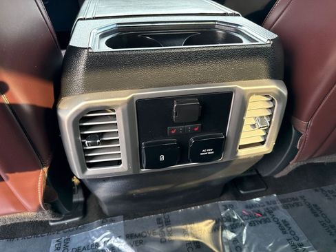 Used 2017 Ford F250 Platinum w/ Platinum Ultimate Package image 31