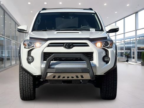 Used 2022 Toyota 4Runner TRD Off-Road Premium w/ Moonroof Package AWD/4WD image 9