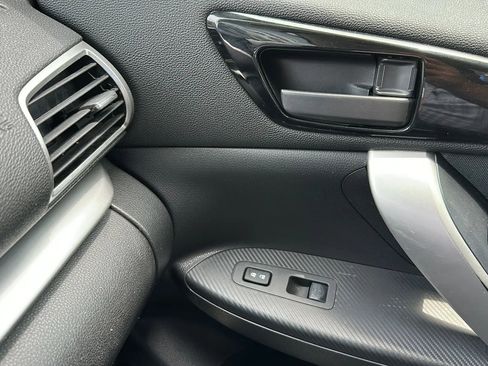 Used 2020 Mitsubishi Eclipse Cross ES FWD image 41