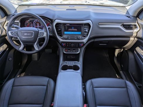 Used 2023 GMC Acadia SLT w/ Elevation Edition image 22