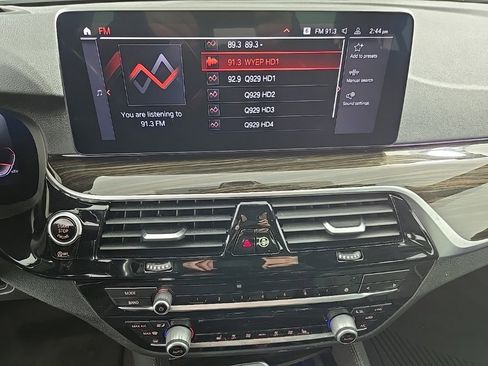 Used 2021 BMW 530i xDrive 530i xDrive w/ M Sport Package image 20