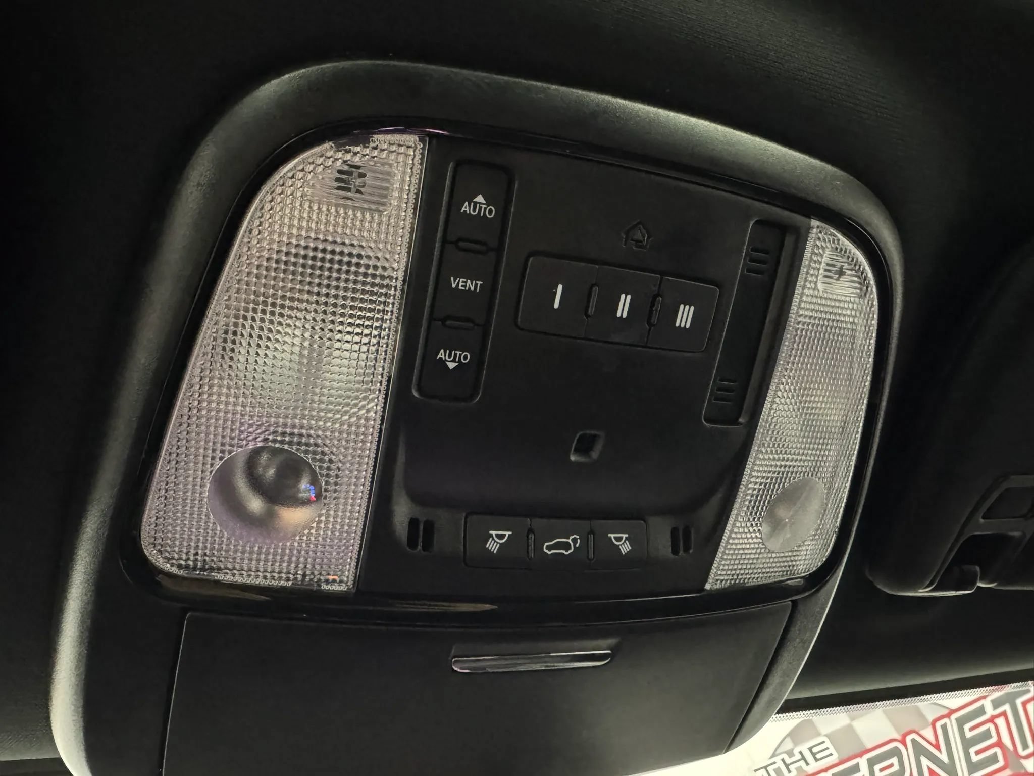 Used 2025 Dodge Durango GT AWD/4WD image 25