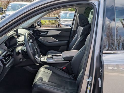 Used 2023 Acura MDX SH-AWD w/ Technology Package image 16