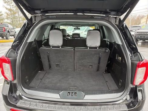Used 2020 Ford Explorer XLT w/ Equipment Group 202A image 24