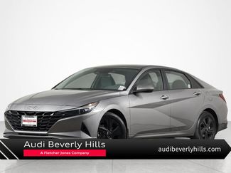 Used 2023 Hyundai Elantra SEL FWD video 1