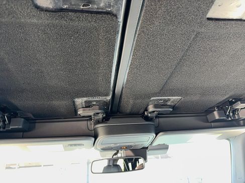 New 2025 Ford Bronco Outer Banks w/ Sasquatch Package image 15